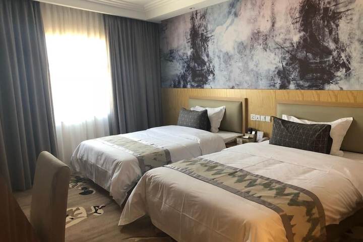 Room 17 of 53