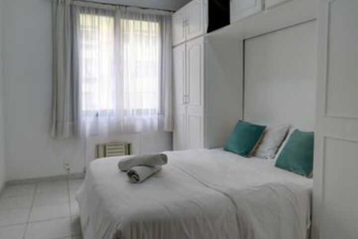 Room 38 of 104