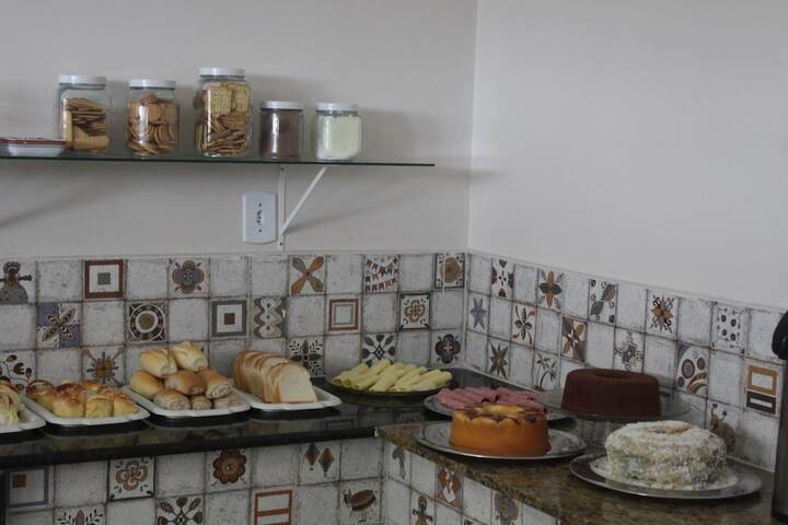 Dining 36 of 45