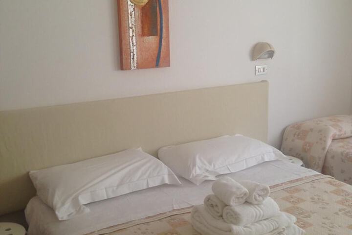 Room 11 of 45