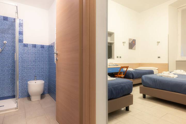 Room 32 of 87