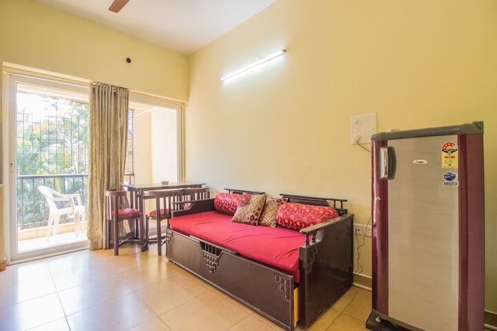 OYO 12056 HOME ELEGANT 1BHK ARPORA