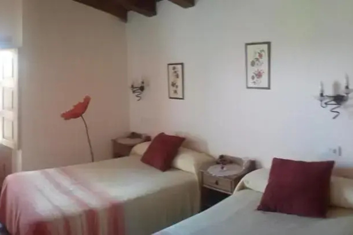 Room 3 of 12