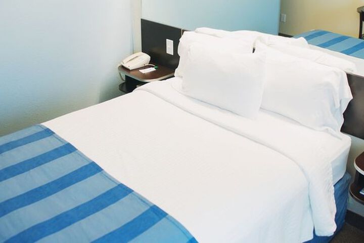 Room 8 of 29