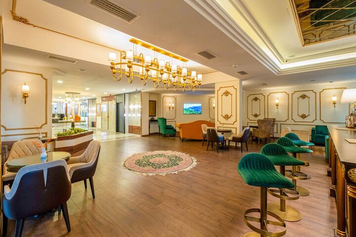 Guest Lobby
