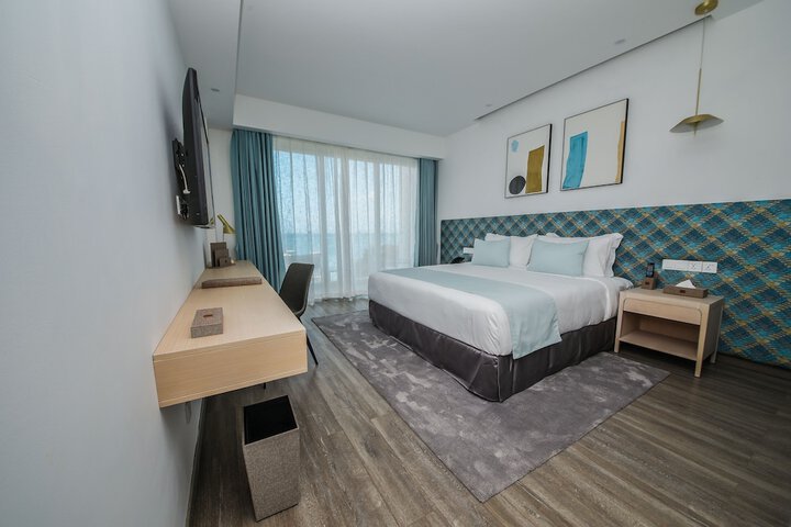 Room 12 of 40
