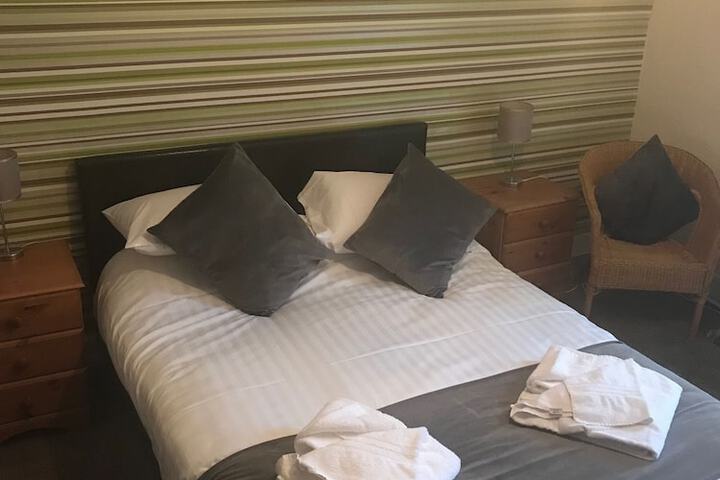 Room 5 of 21