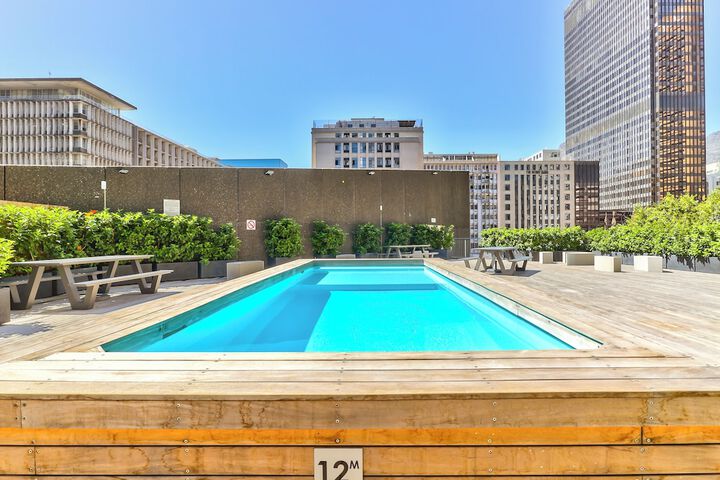 Pool 32 of 48