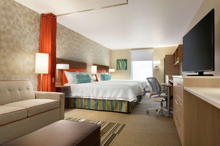 Room 18 of 37