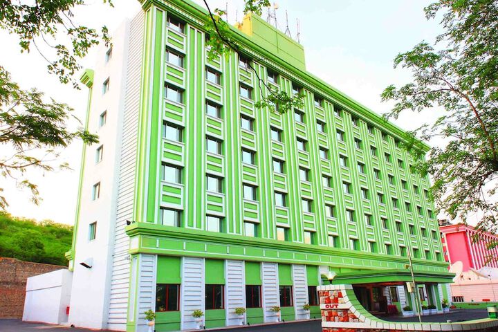 Hotel Tara