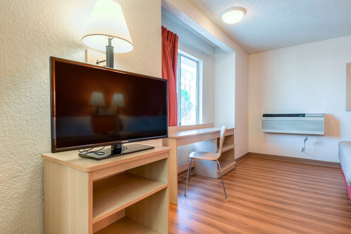 1 Double Bed (1 of 5)