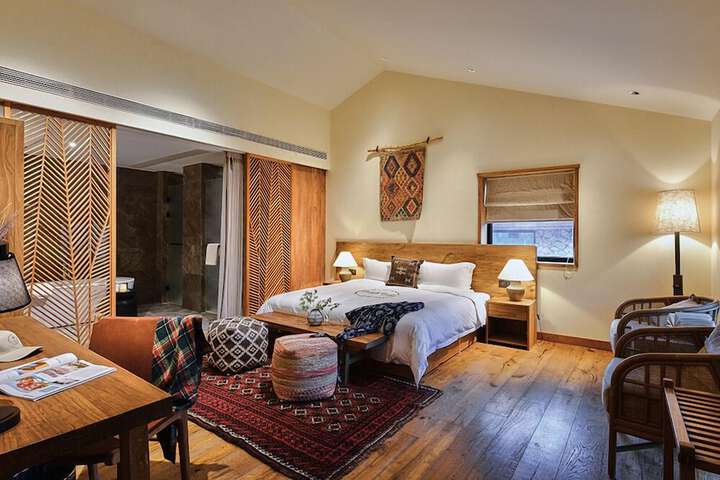 Room 34 of 67