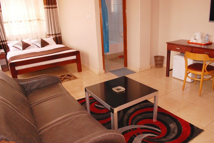 Room 18 of 43