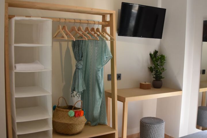Room 8 of 20