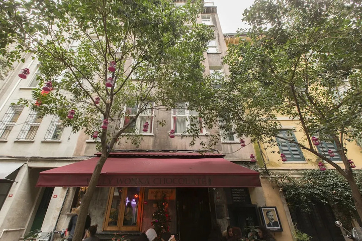 Image of Galata Sweet Home