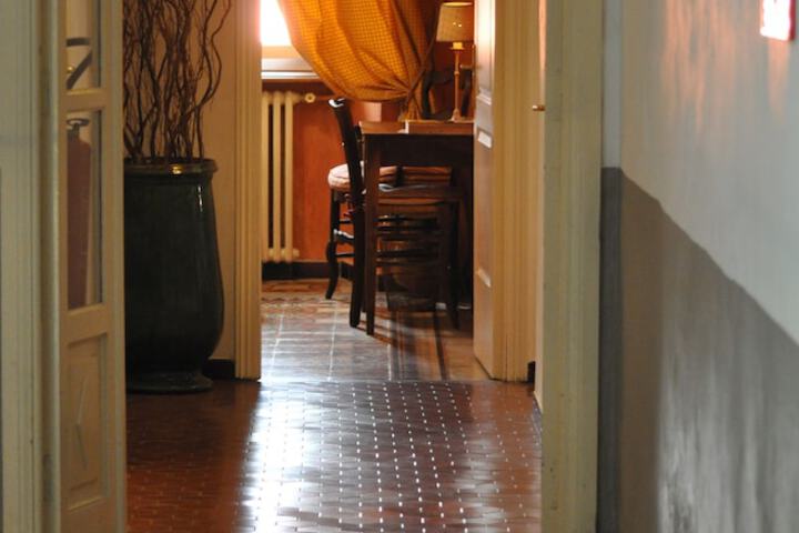 Ballroom/Hall 98 of 107