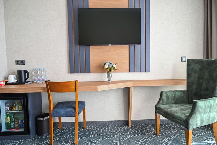 Room 38 of 84