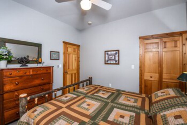 Room 40 of 50