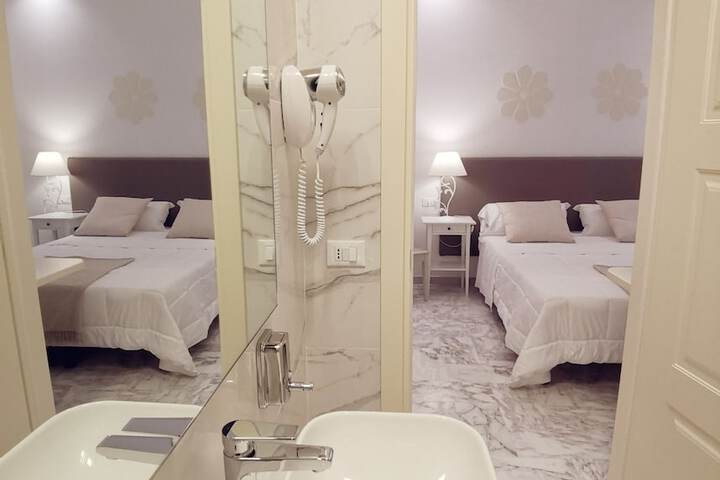 Room 14 of 52