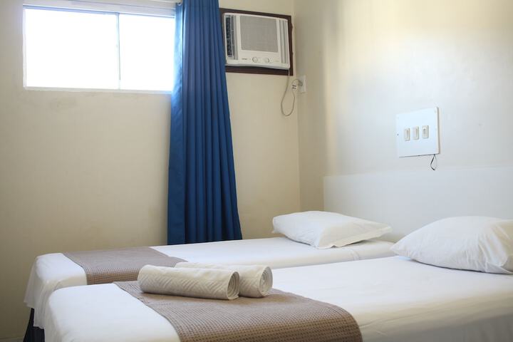 Room 12 of 33