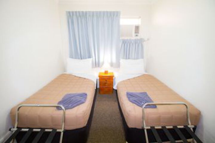 Room 21 of 72