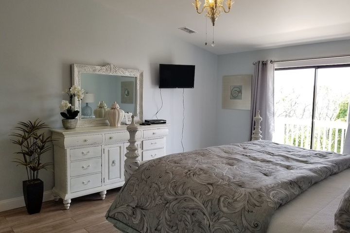 Room 6 of 31
