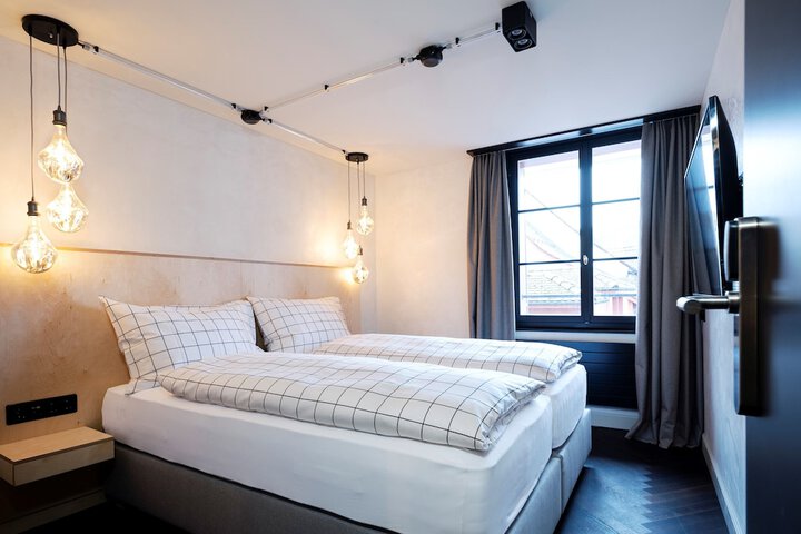 Room 19 of 59