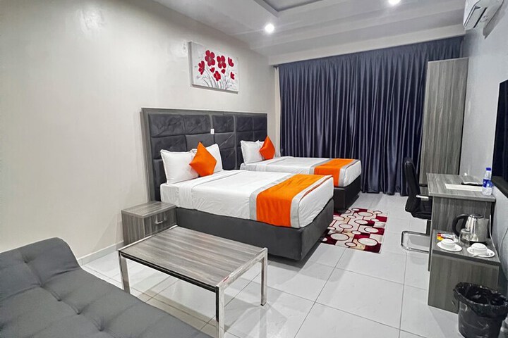 Room 20 of 36