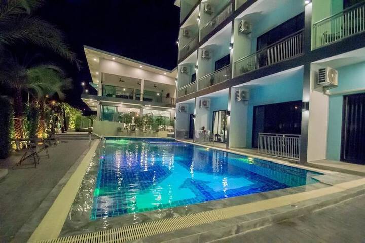 Hotel 76 of 91