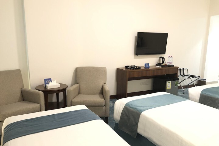Room 9 of 20