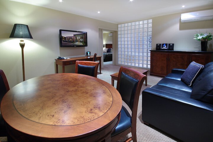 Room 35 of 145