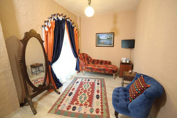 Room 15 of 35