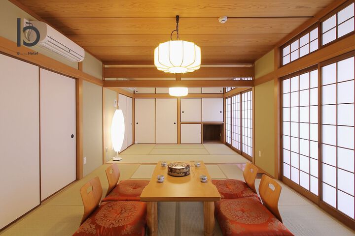 Room 47 of 219