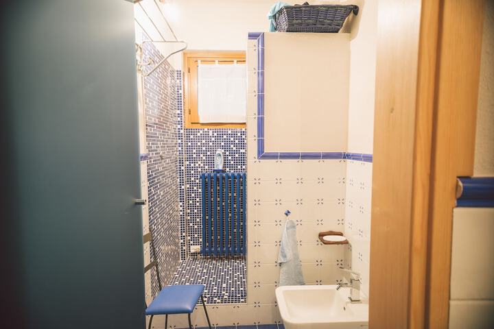 Room 13 of 29