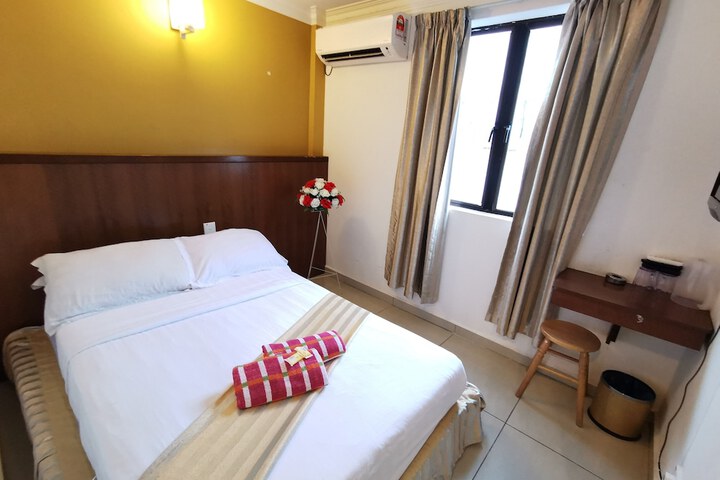 Room 7 of 36