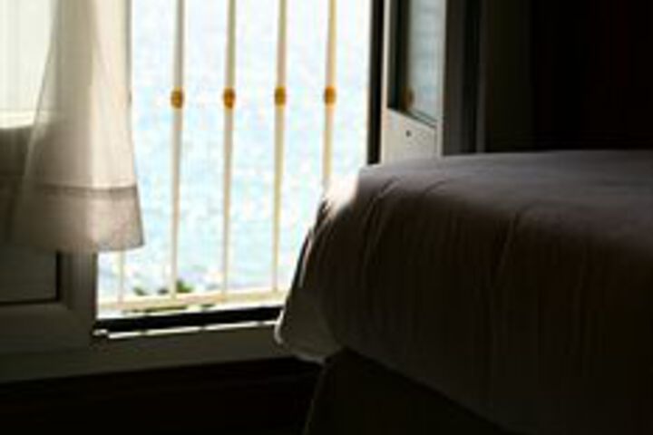 Room 5 of 15