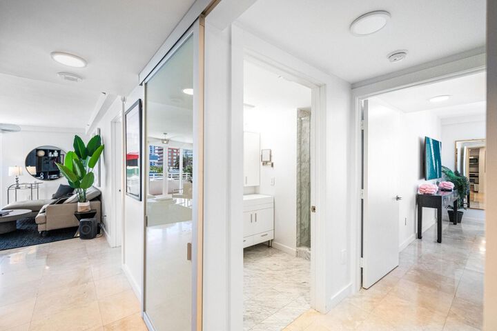 Room 15 of 23