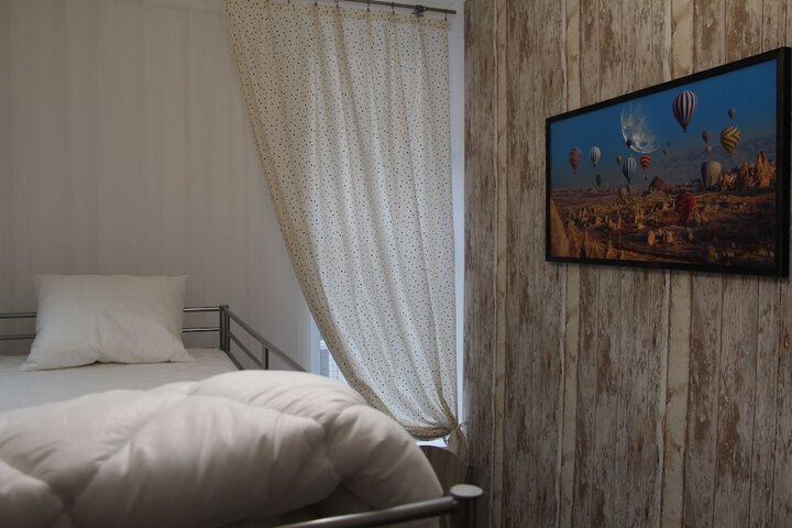 Room 45 of 159