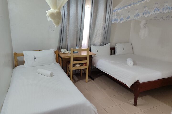 Room 7 of 40