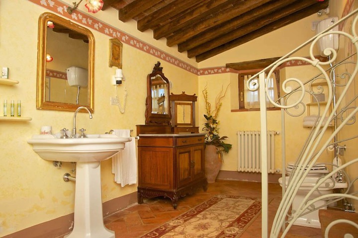 Bathroom Interior Photo