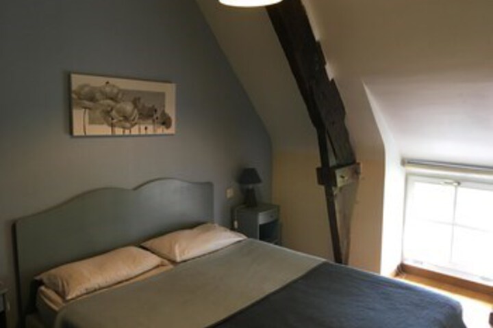 Room 37 of 52