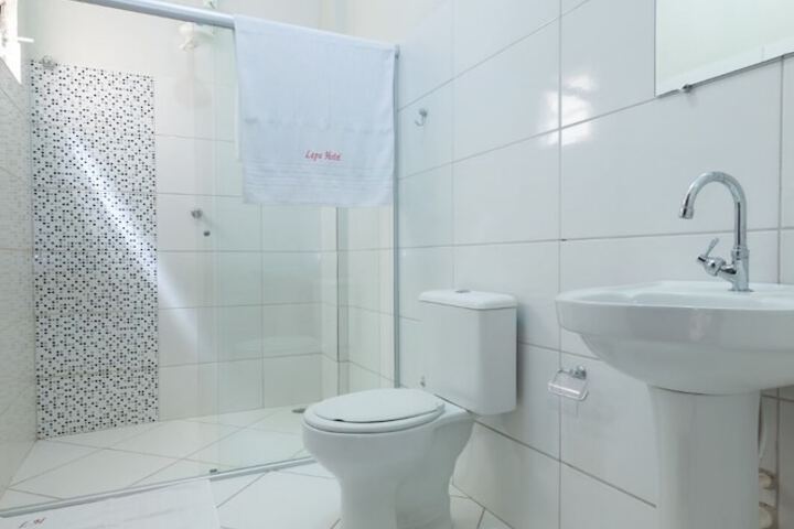 Room 6 of 32