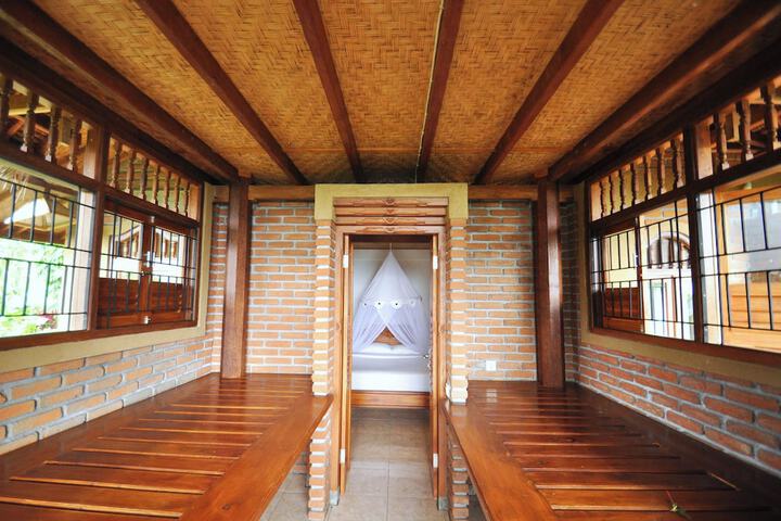 Room 20 of 118