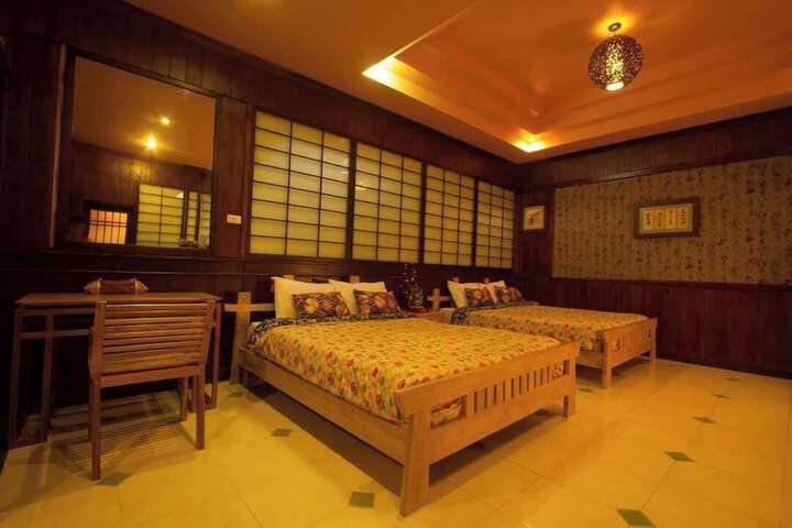 Room 10 of 45
