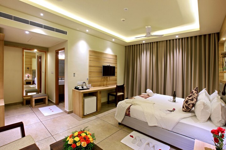 Room 8 of 36