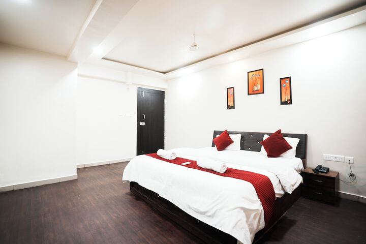 Room 21 of 32