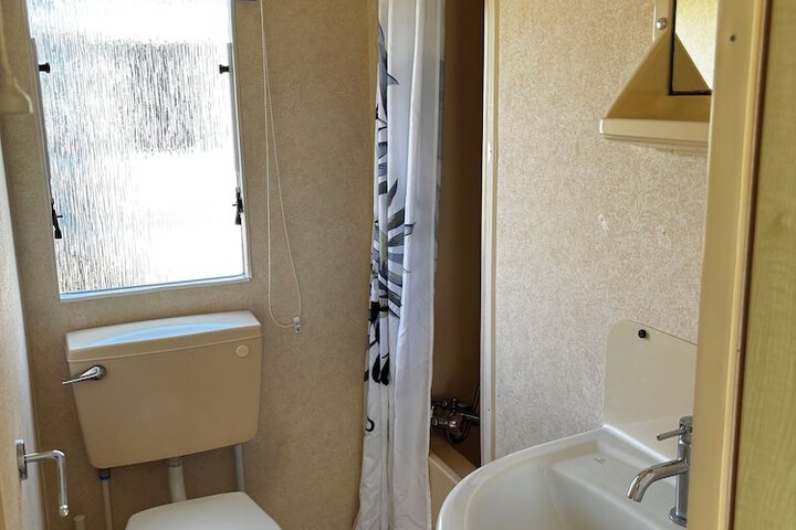 Room 63 of 68
