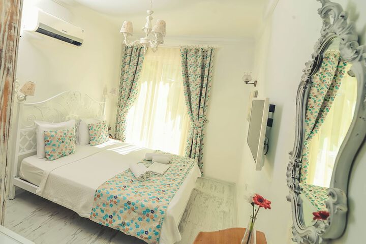 Room 7 of 78