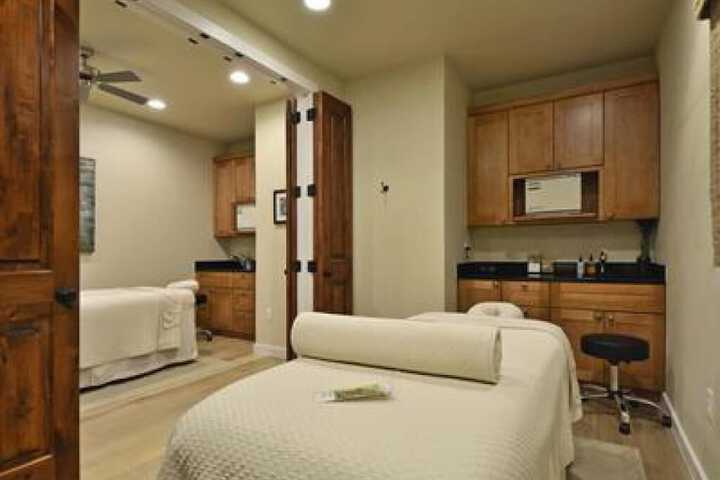 Room 48 of 278
