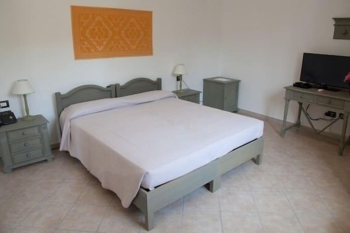 Room 6 of 26